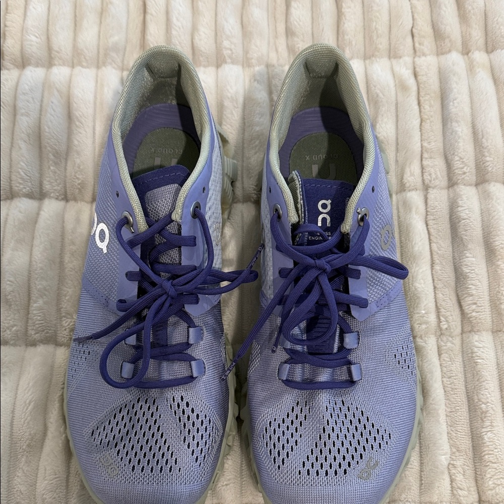 On Running Women's Lavender Athletic Shoes